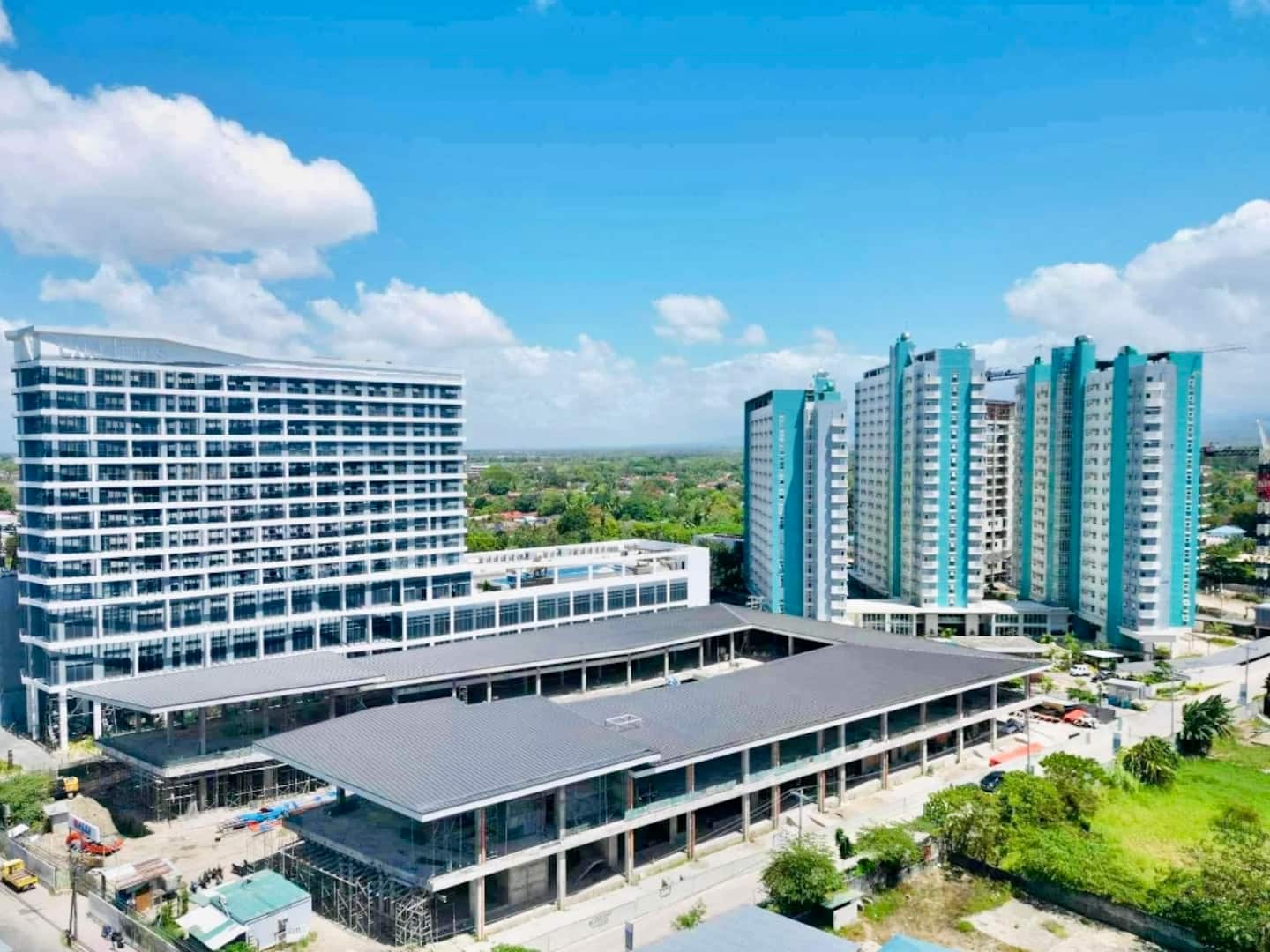 Mesavirre Garden Residences building